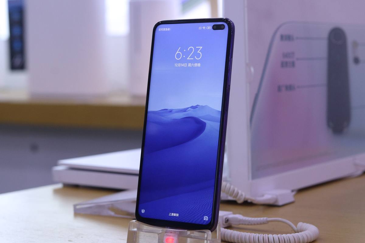 Zamknutá obrazovka mobilního telefonu